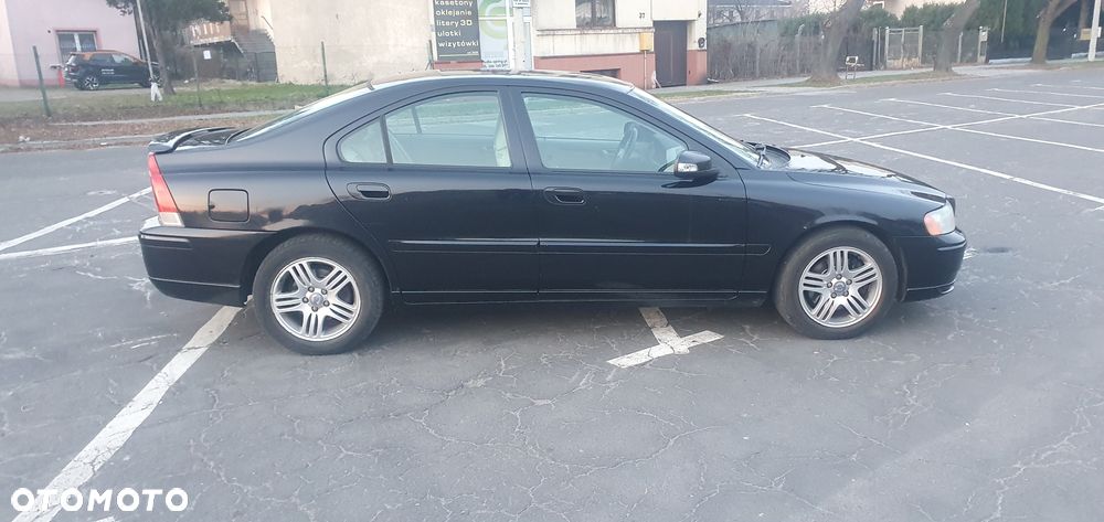 Volvo S60 2.4D5 Momentum - 8