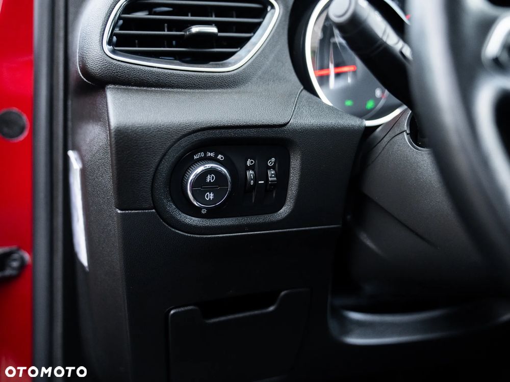 Opel Grandland X 1.2 Start/Stop Business INNOVATION - 39