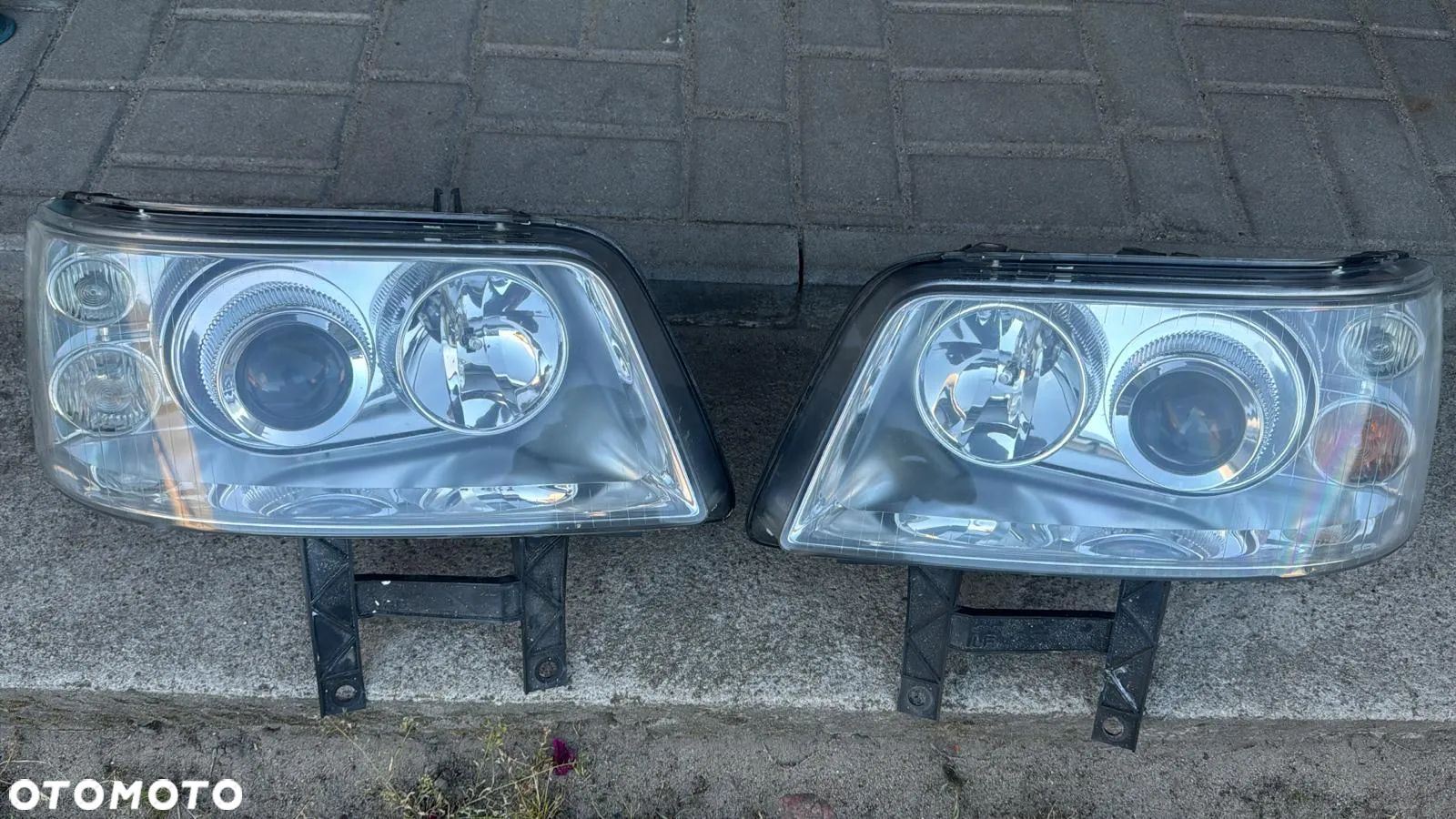 Lampy Reflektory Przód VW T5 Bixenon KBA 90797 komplet - 1