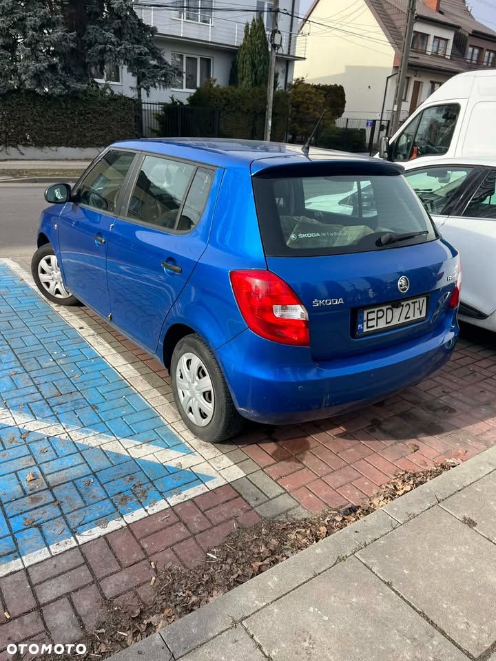 Skoda Fabia 1.4 16V Active Plus - 2