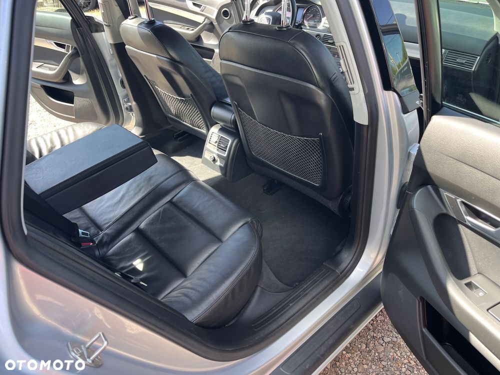 Audi A6 Limousine 2.4 - 13