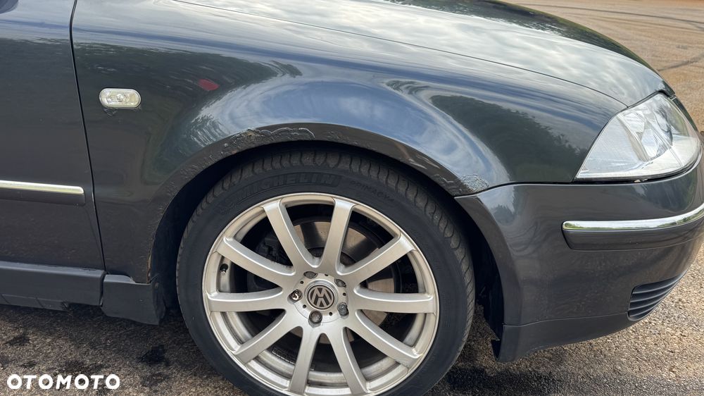 Volkswagen Passat 2.8 V6 4Mot Highline - 5