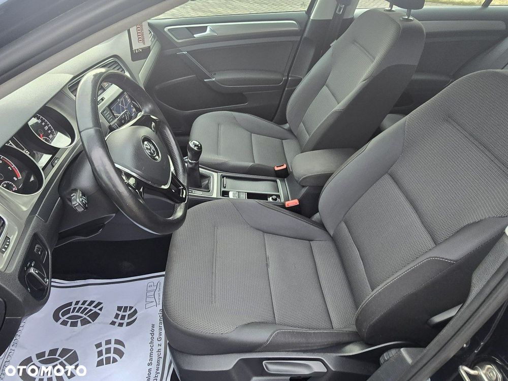 Volkswagen Golf - 17