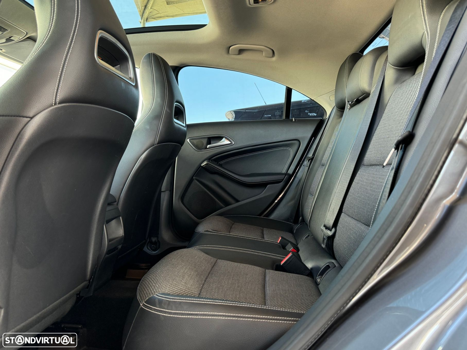 Mercedes-Benz CLA 200 d Urban Aut. - 28