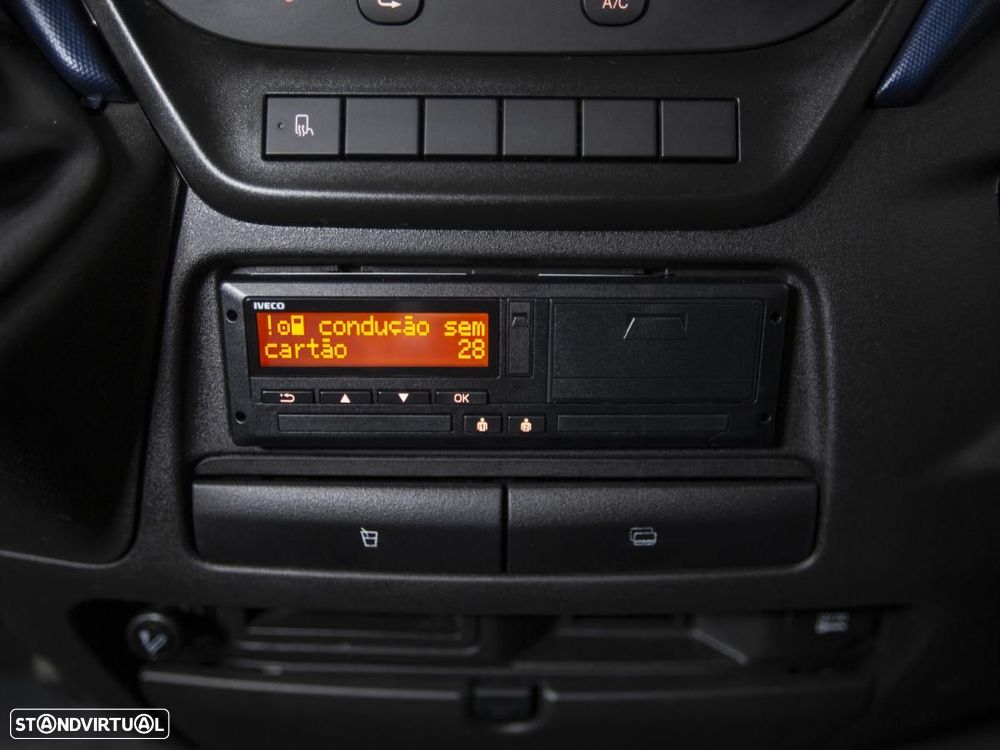 Iveco Daily 3.0 50C18 c/IVA - 12