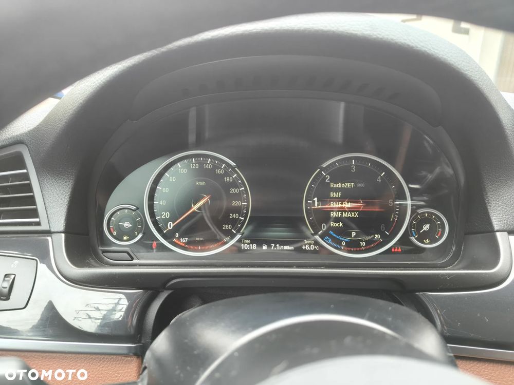 BMW Seria 5 520d xDrive - 32