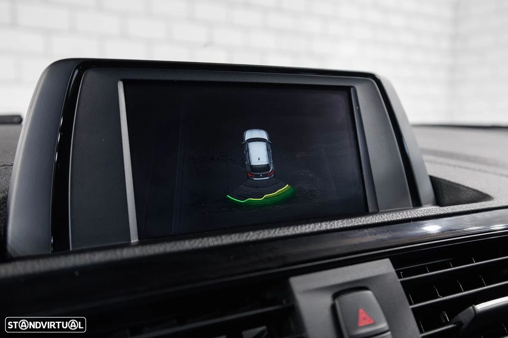 BMW 116 d Line Sport Shadow Auto - 28