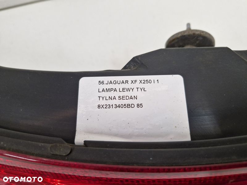 jaguar xf x250 i 1 lampa lewy tył tylna sedan 8x2313405bd - 4