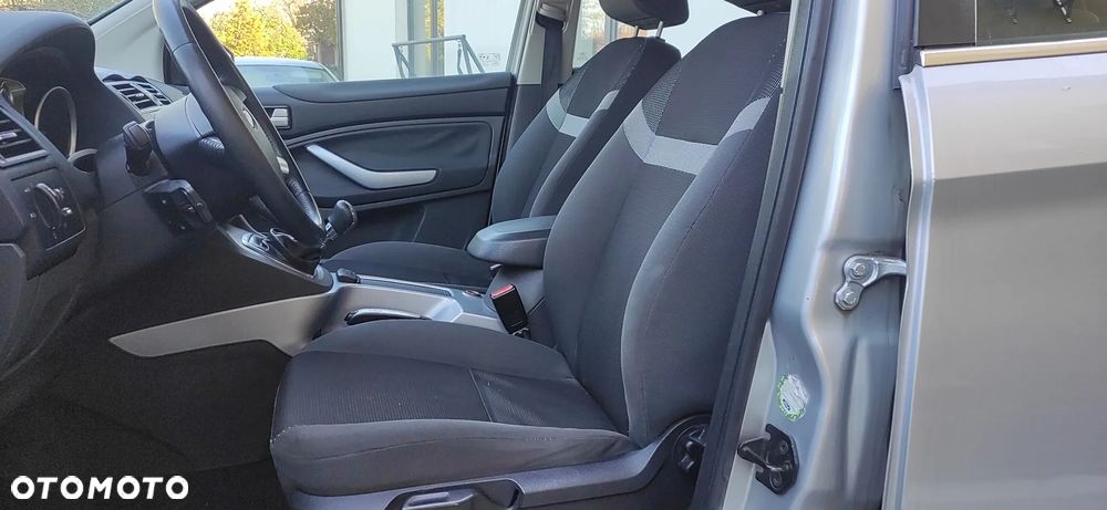 Ford Kuga 2.0 TDCi Trend - 3