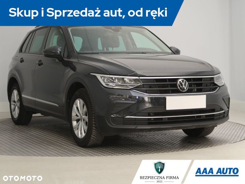 Volkswagen Tiguan - 3