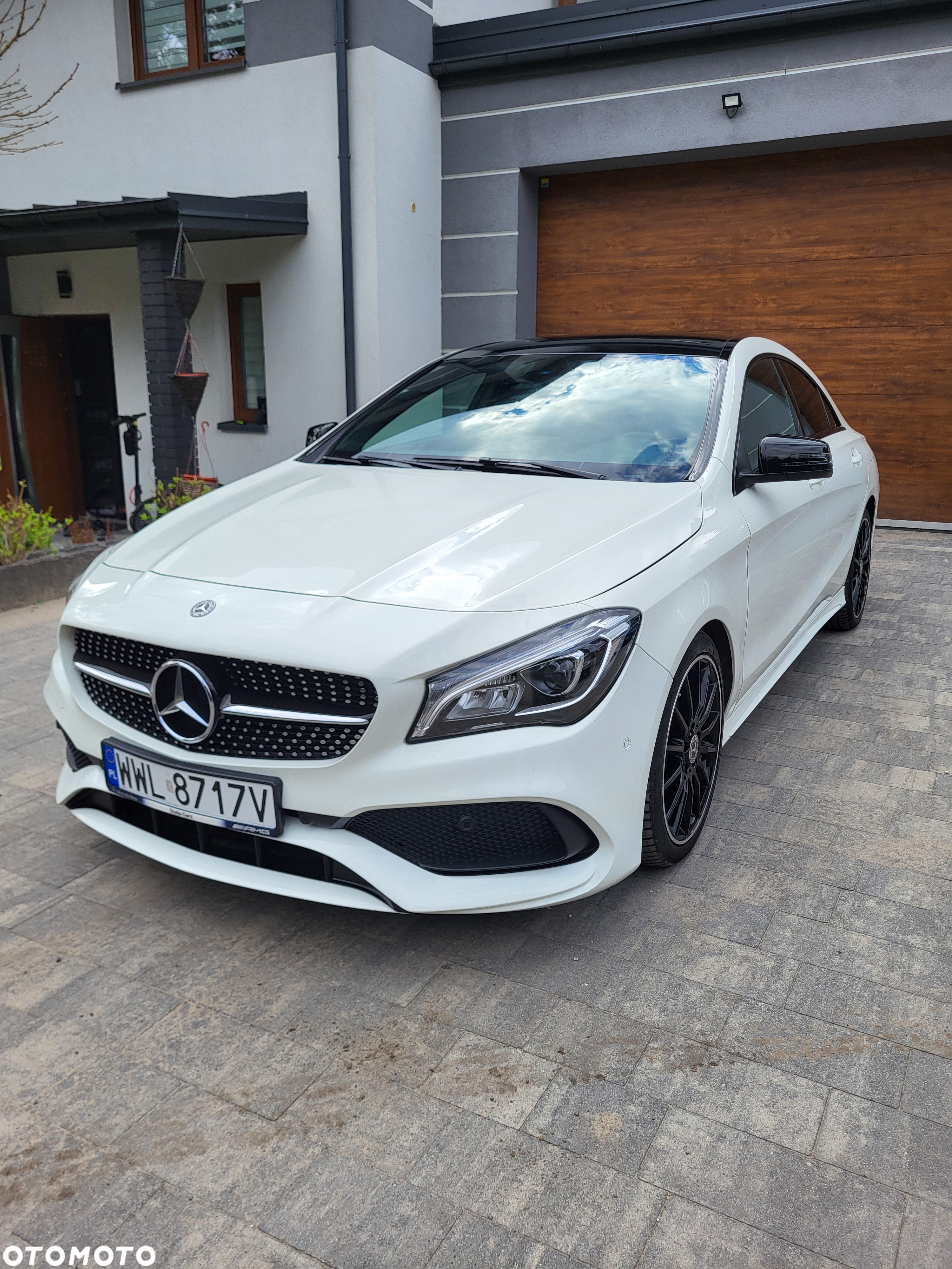Mercedes-Benz CLA 220 4-Matic AMG Line - 2
