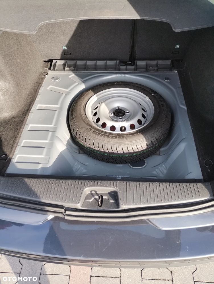 Dacia Logan TCe 90 S&S Laureate - 16