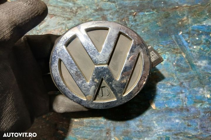 Sigla capota portbagaj 1J5827469F 1J5827469F Volkswagen VW Golf 4 [19 - 1