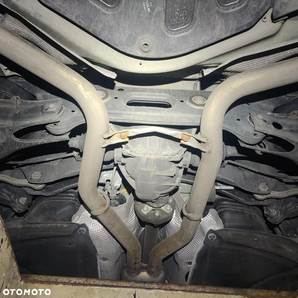 Mercedes-Benz Klasa E - 24