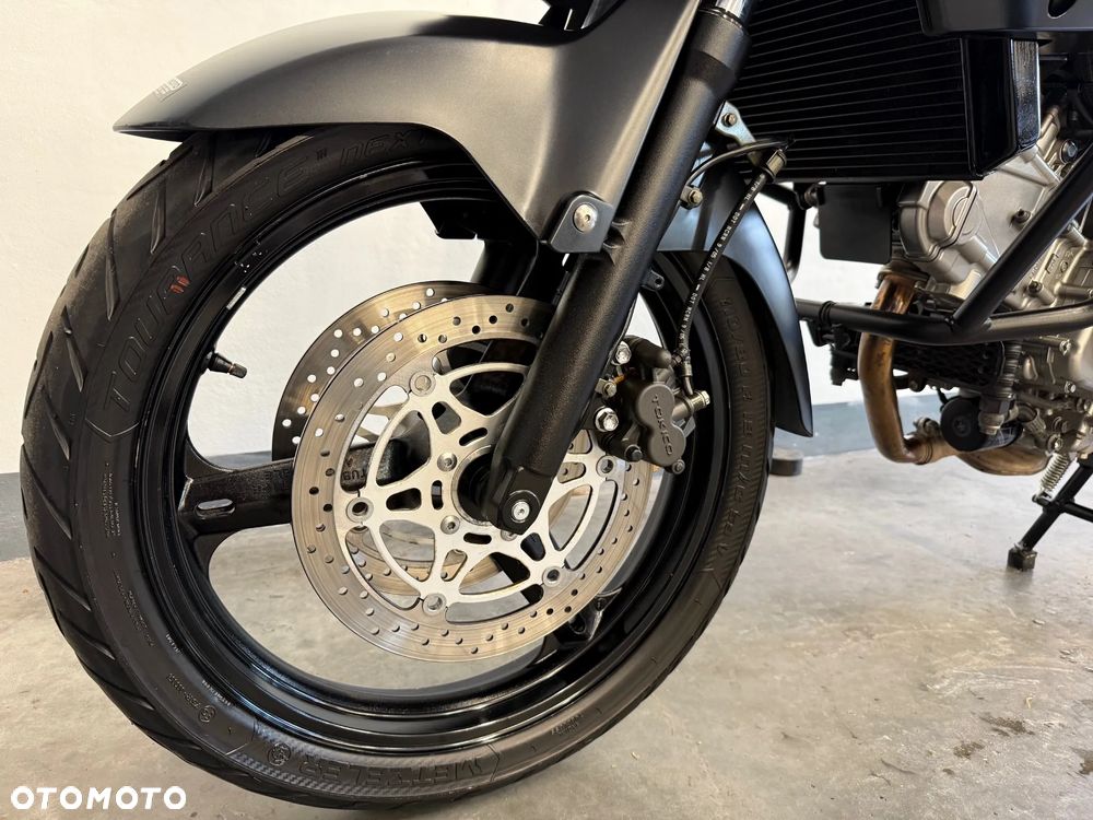 Suzuki V-STROM - 7