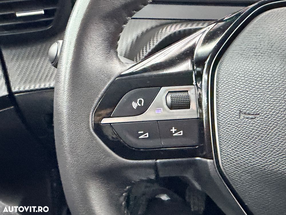 Peugeot 2008 PureTech 100 Stop&Start Active Pack - 25