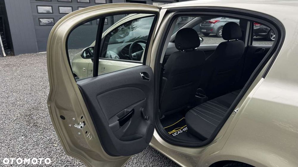 Opel Corsa - 23