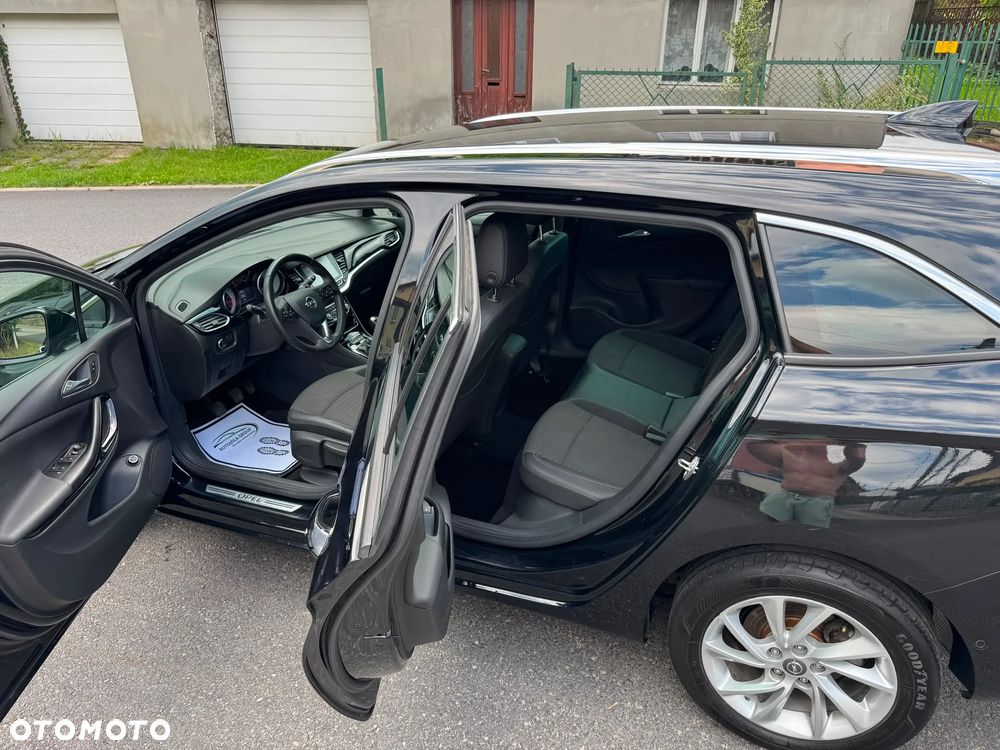 Opel Astra 1.4 T Dynamic S&S - 10