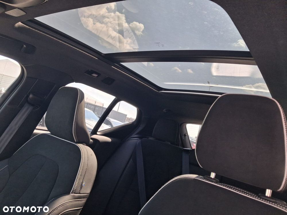 Volvo XC 40 - 21