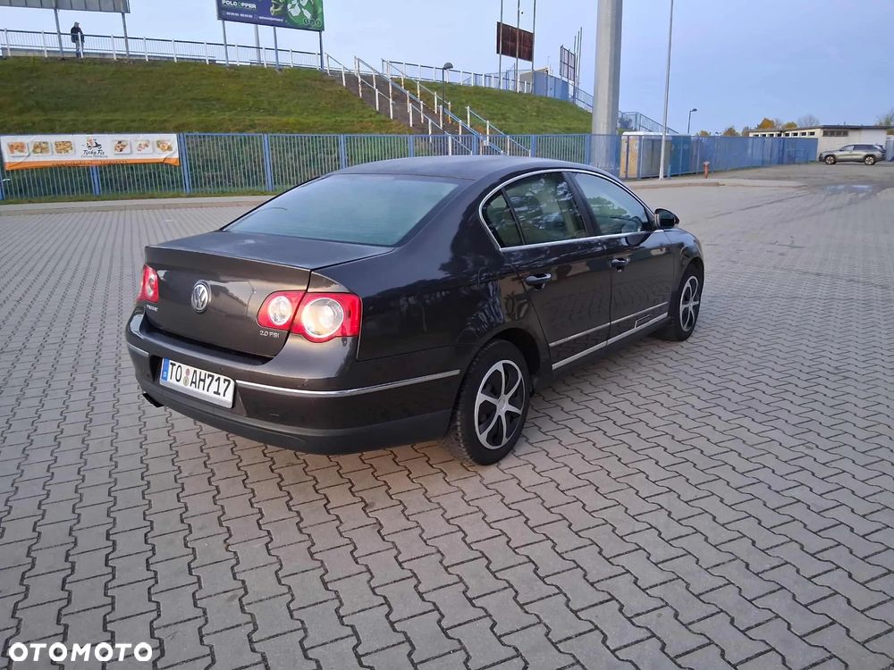 Volkswagen Passat - 6
