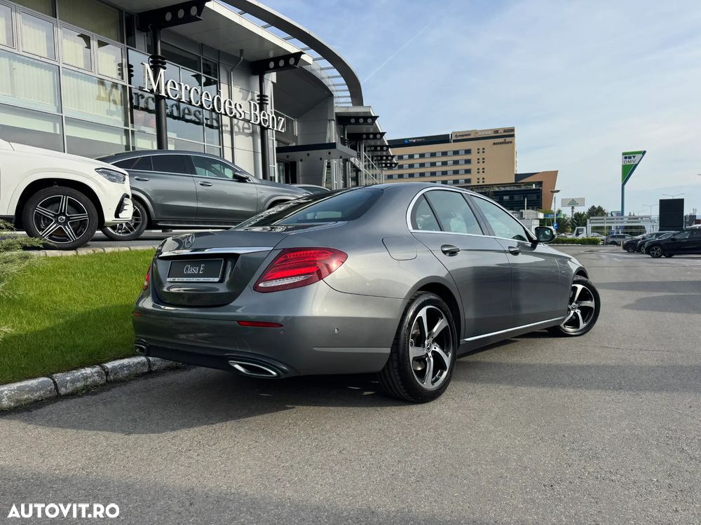 Mercedes-Benz E 220 d 9G-TRONIC Sportstyle Edition - 3