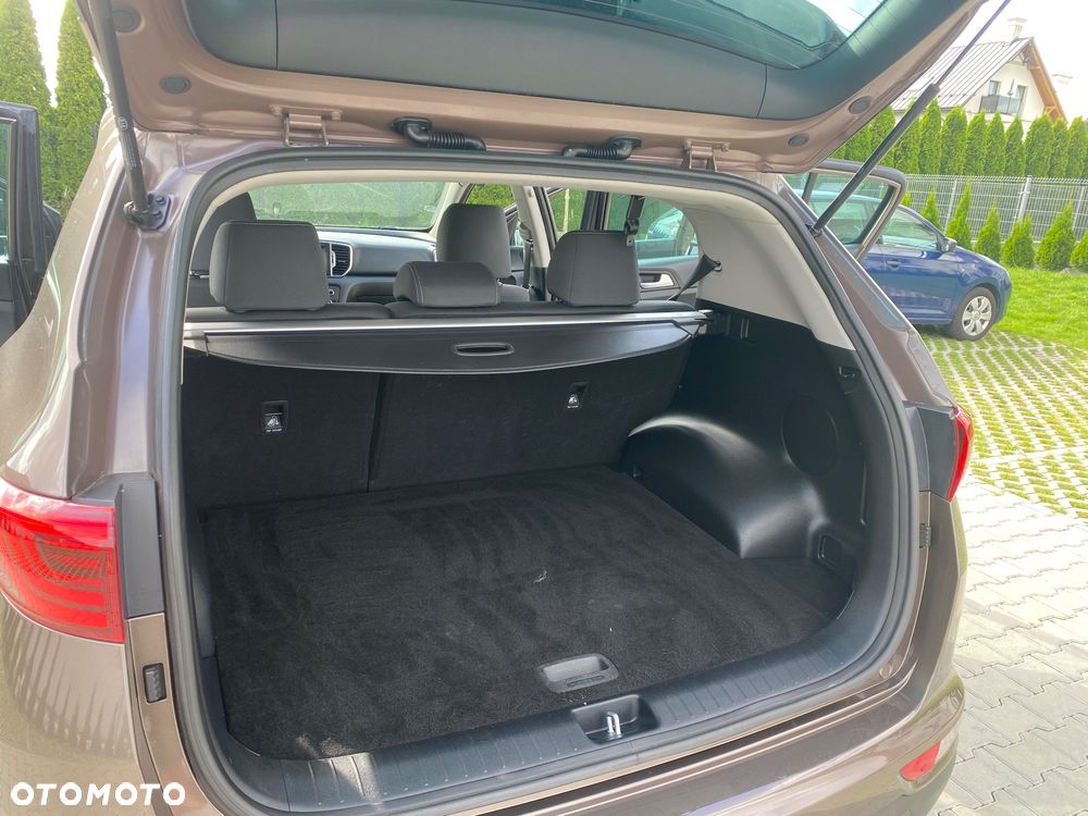 Kia Sportage 1.6 GDI 2WD Dream-Team Edition - 14