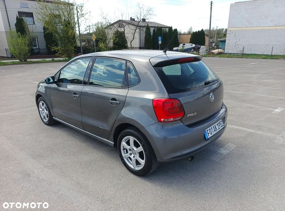 Volkswagen Polo 1.4 16V Comfortline - 4