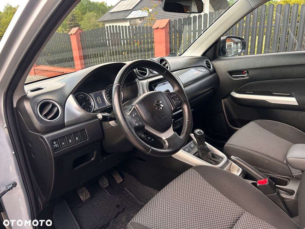 Suzuki Vitara 1.6 Comfort 2WD - 8