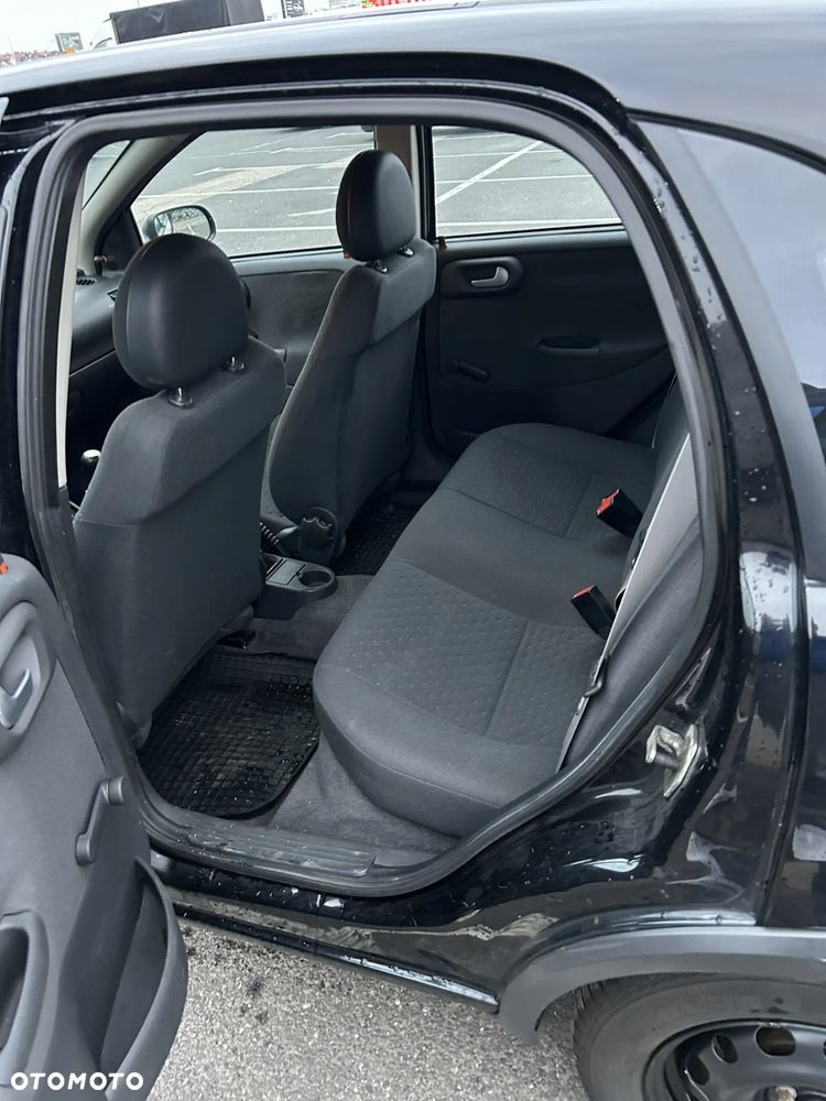 Opel Corsa - 16