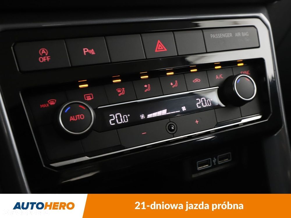 Volkswagen T-Cross - 26
