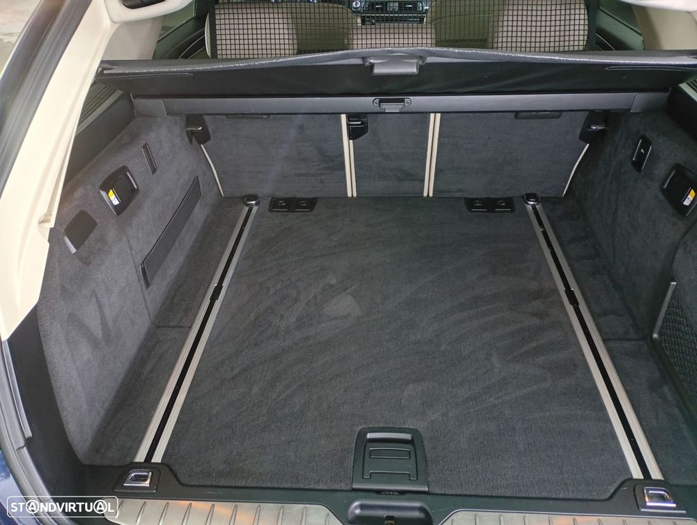 BMW 520 d xDrive Line Luxury Auto - 32