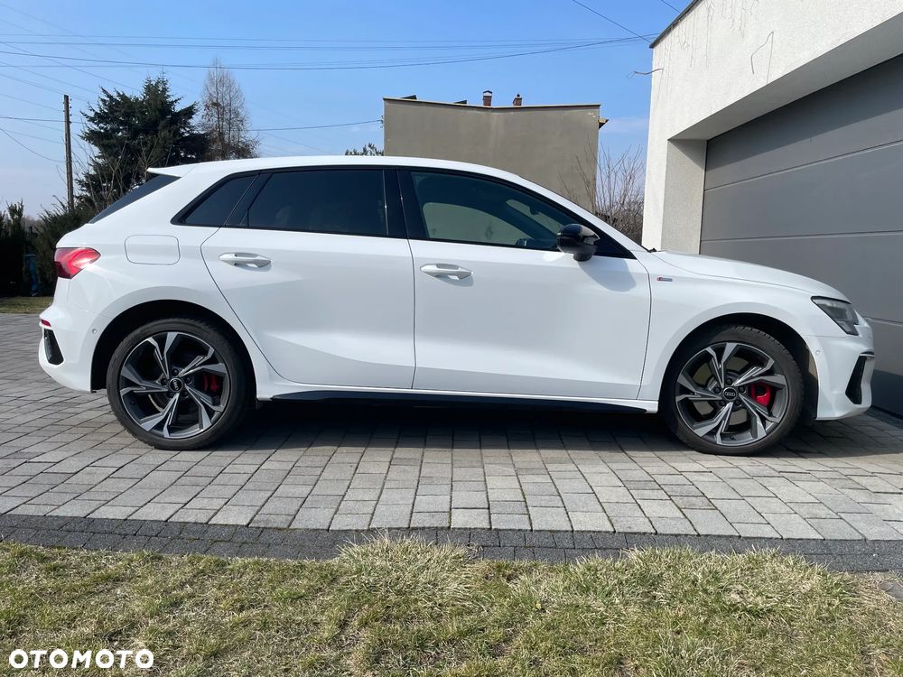 Audi A3 Sportback - 4