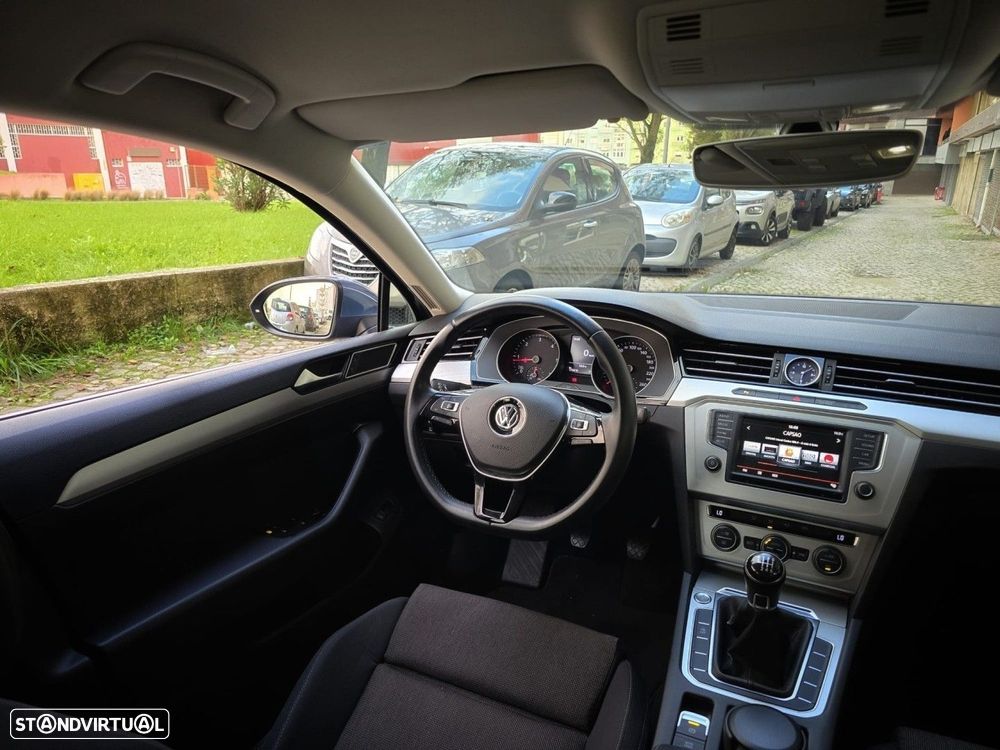 VW Passat Variant 2.0 TDi Elegance - 15