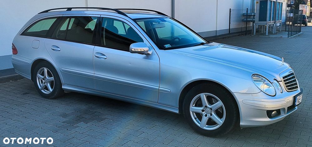 Mercedes-Benz Klasa E 200 Kompressor Automatik Classic - 4