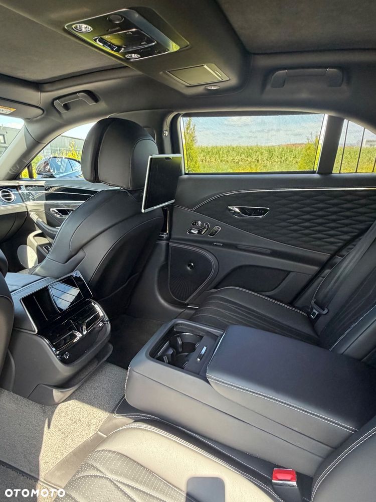Bentley Flying Spur W12 S - 22