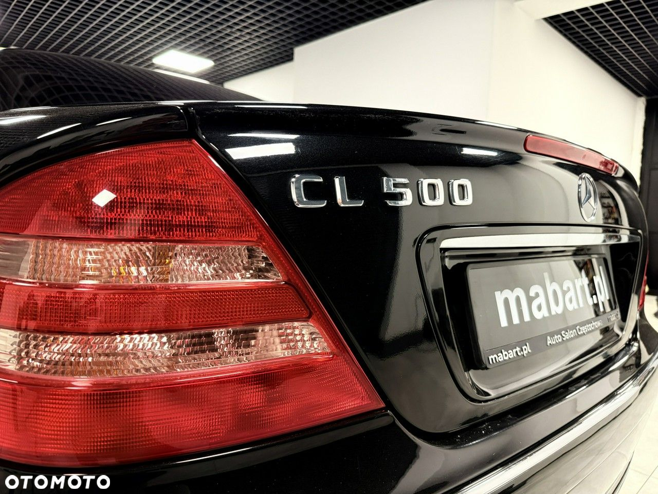 Mercedes-Benz CL - 33