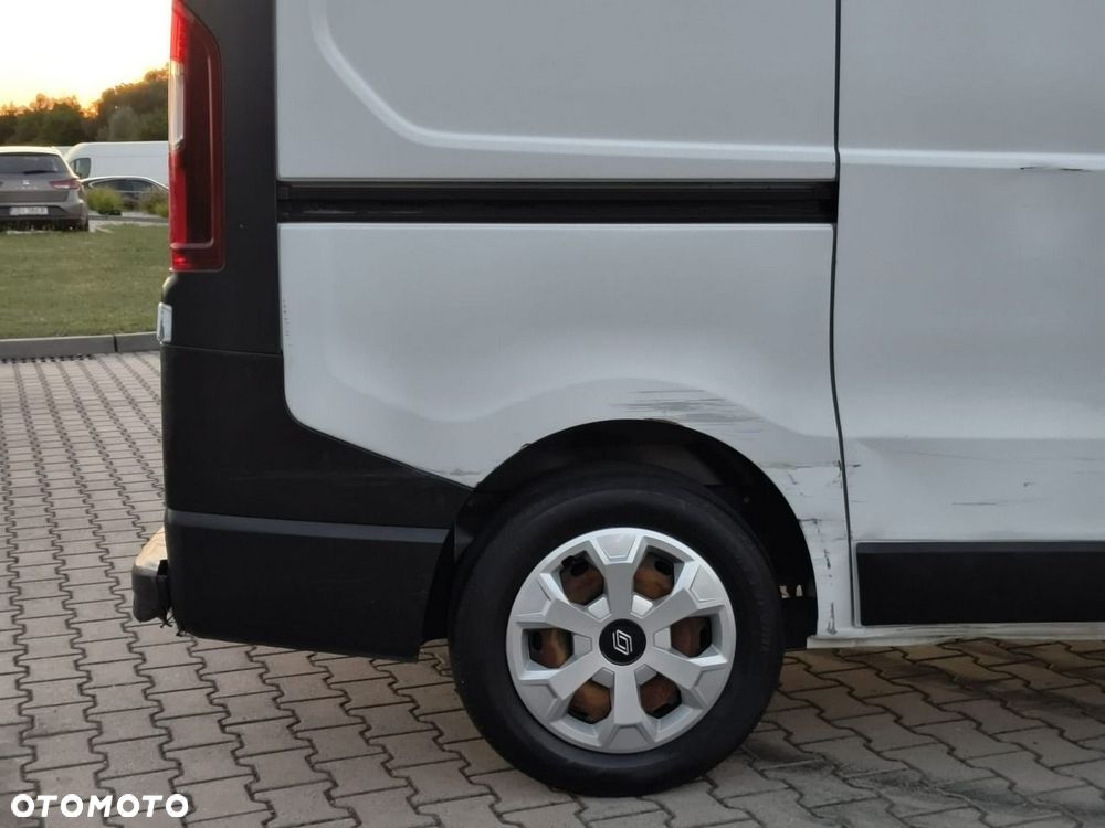 Nissan NV300 - 17