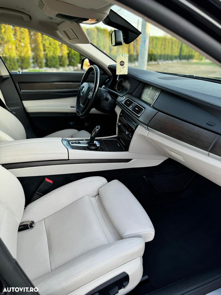 BMW Seria 7 740d xDrive - 20