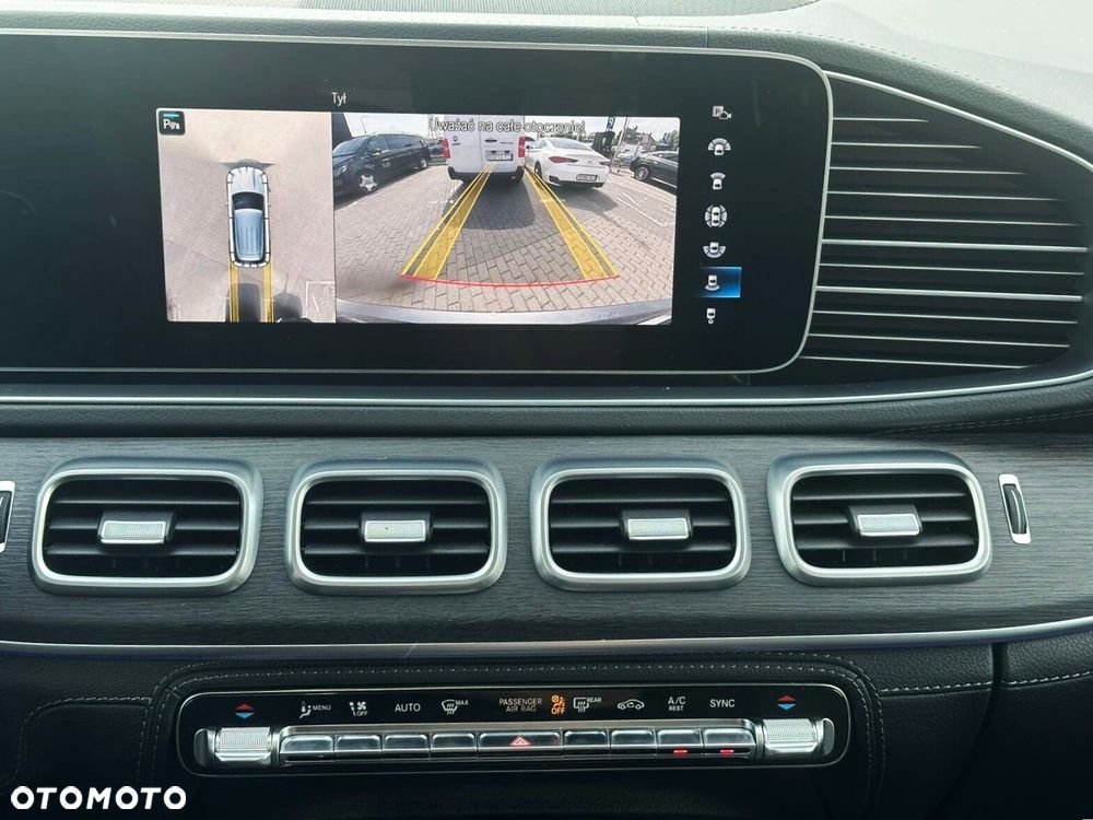 Mercedes-Benz GLE - 12