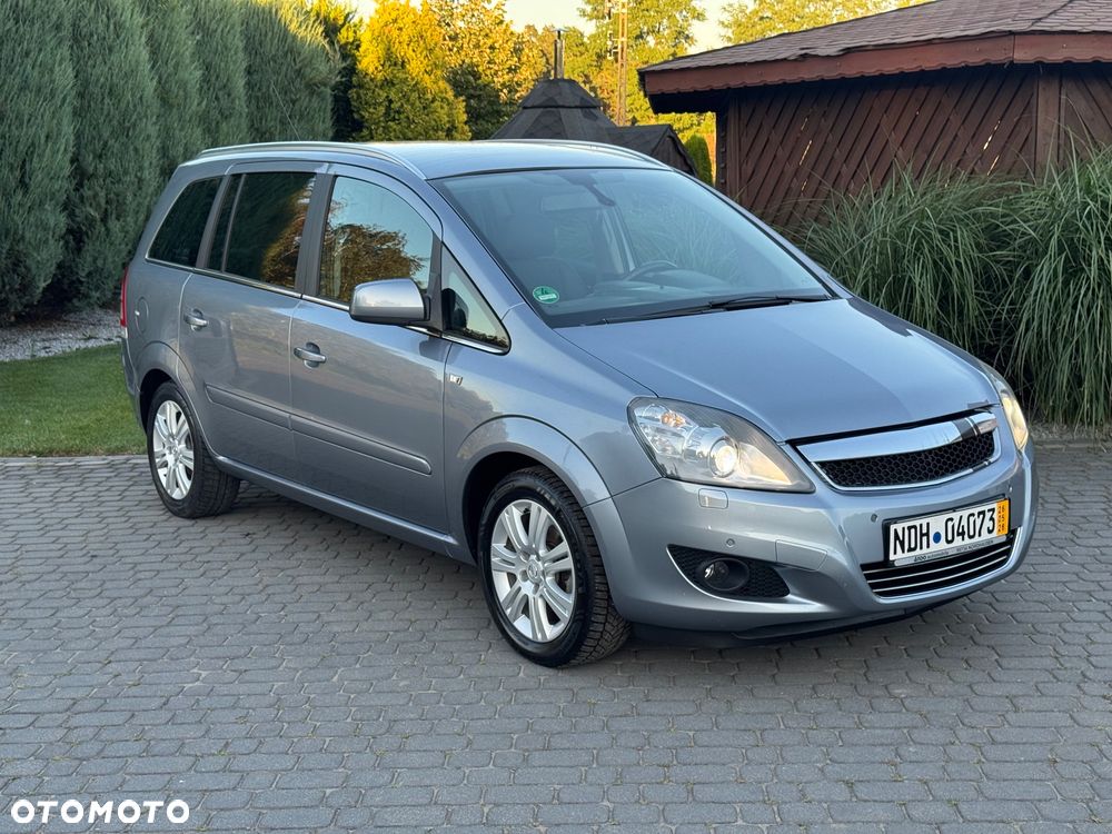 Opel Zafira - 2