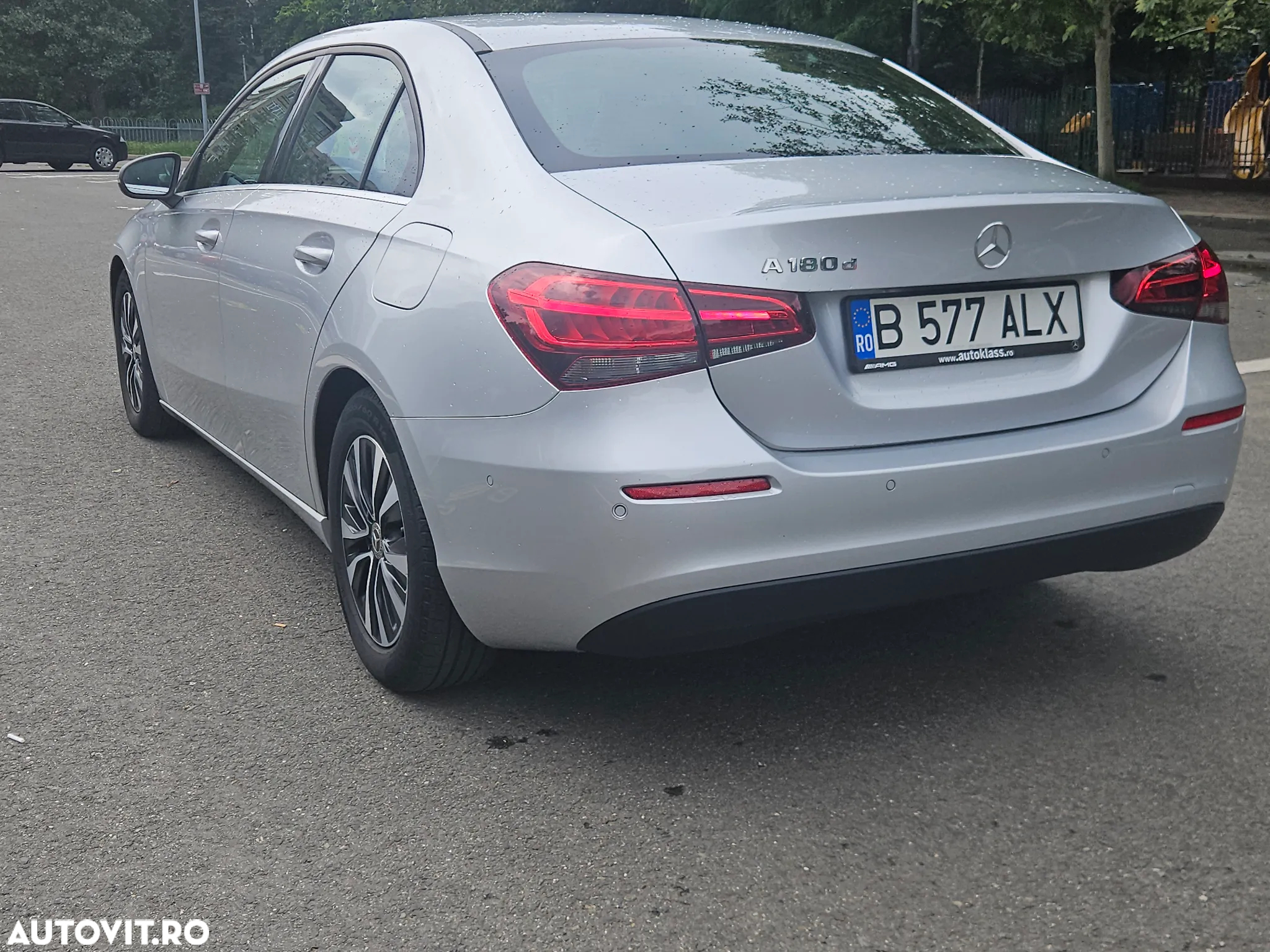 Mercedes-Benz A 180 d Sedan Aut. - 10