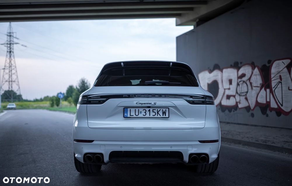 Porsche Cayenne S - 13