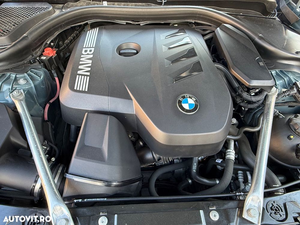 BMW Seria 5 520i AT MHEV - 21
