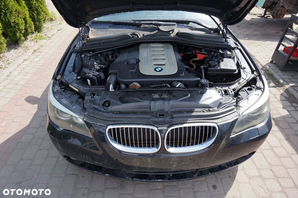 BMW 5 E61 KOMBI 2005 668 2.5 D M57D25 177KM GA6HP26Z CZARNY na części - 9
