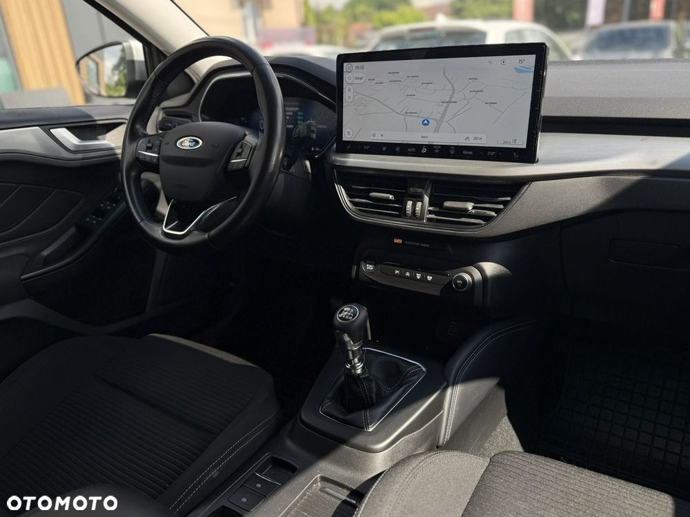 Ford Focus 1.0 EcoBoost Titanium X - 14