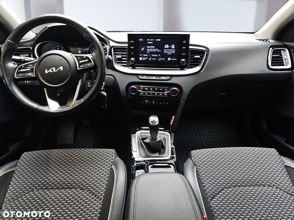 Kia Ceed 1.5 T-GDI L - 8