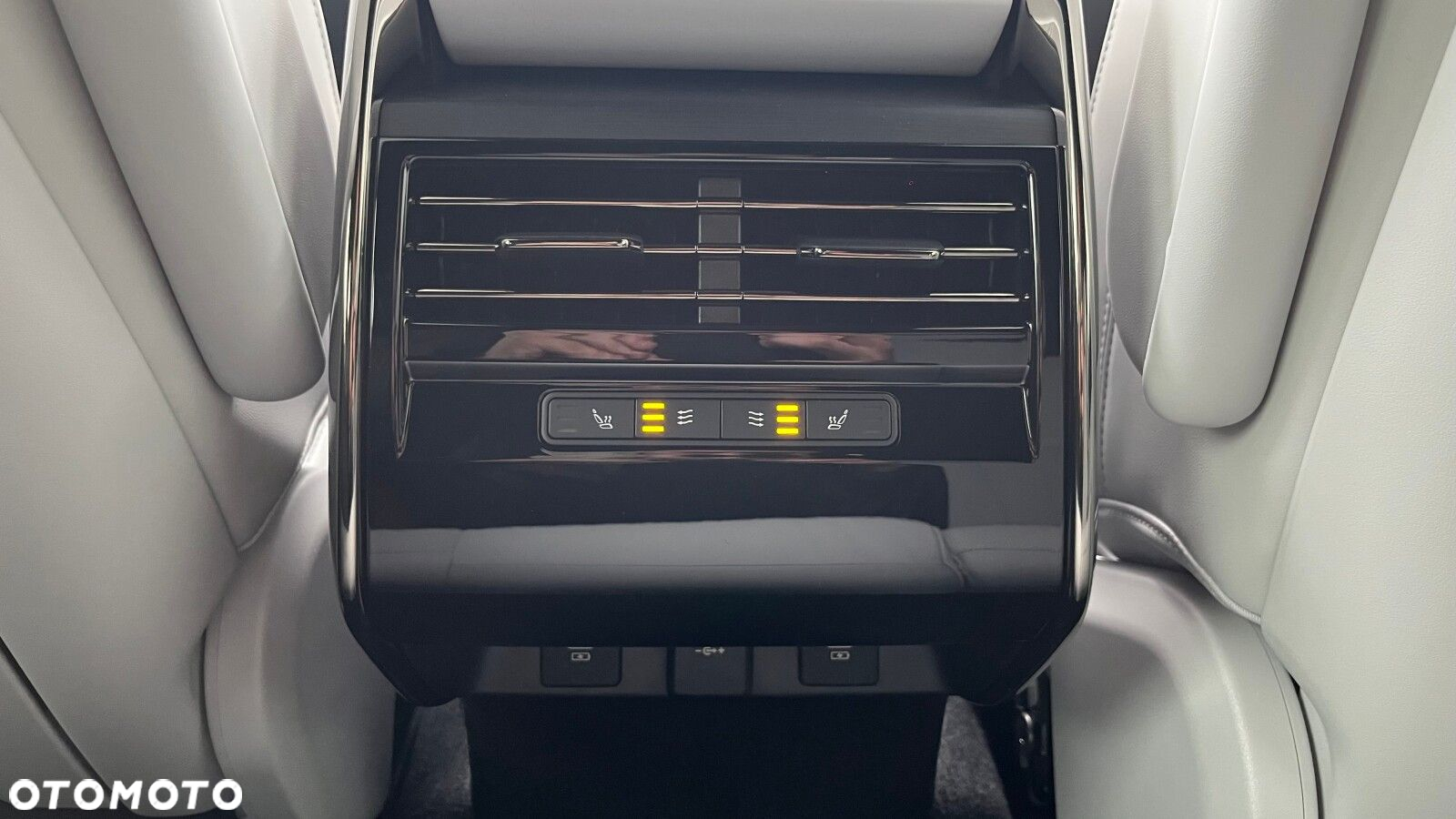 Land Rover Range Rover Sport - 21