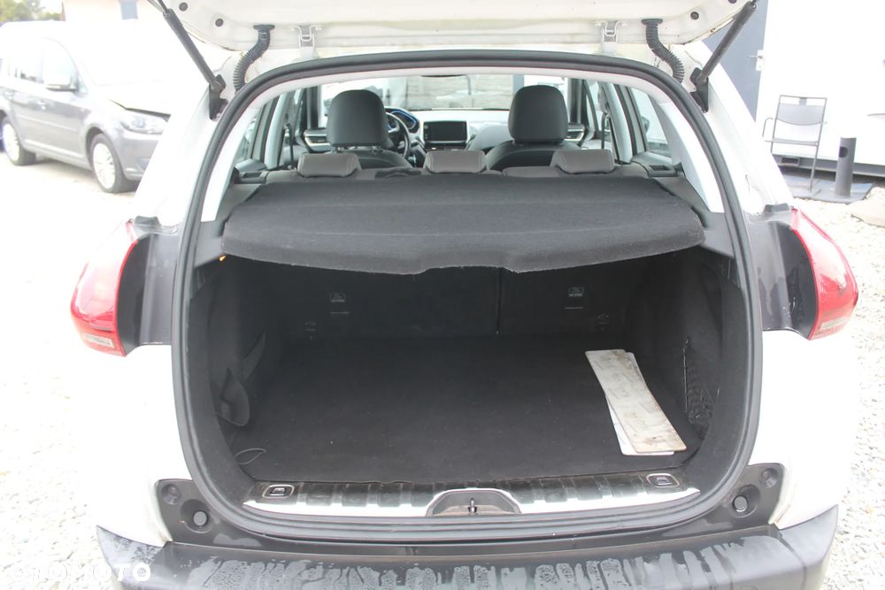 Peugeot 2008 PureTech 110 GPF Stop&Start EAT6 Style - 12