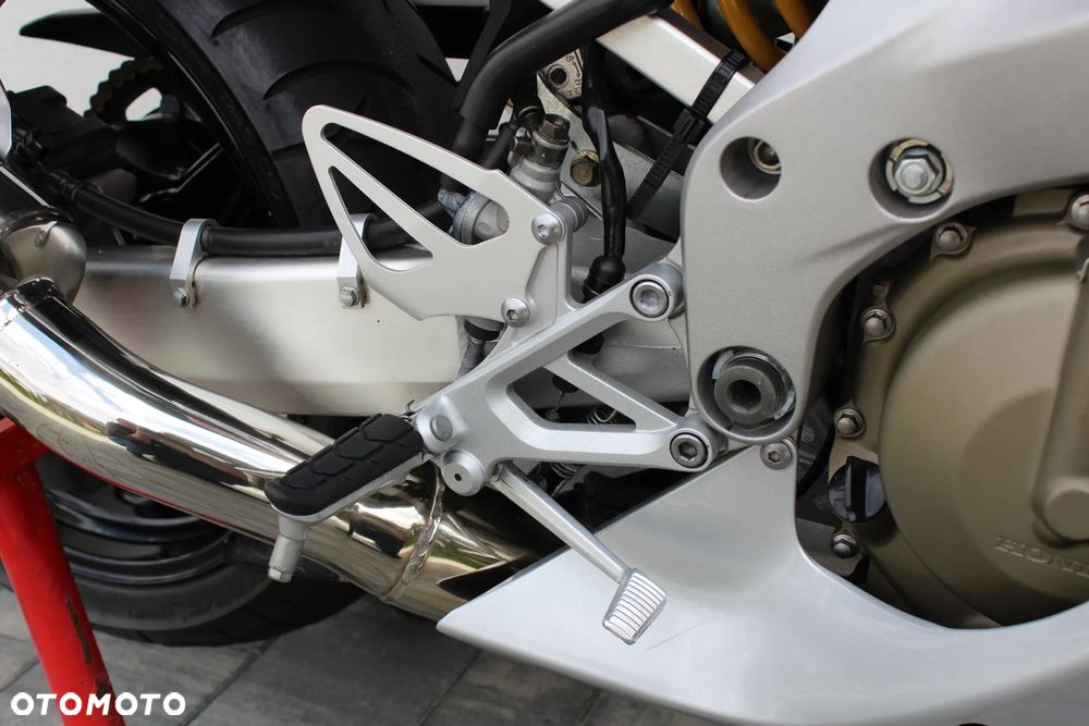 Honda CBR - 24