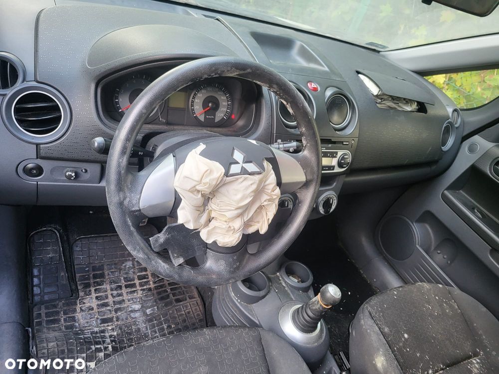 Mitsubishi Colt 1.3 Intense ASTC - 10